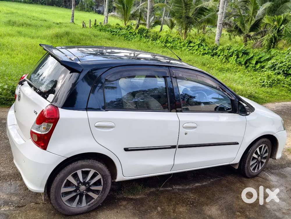Toyota Etios Liva Vx 2019 Dual Tone
