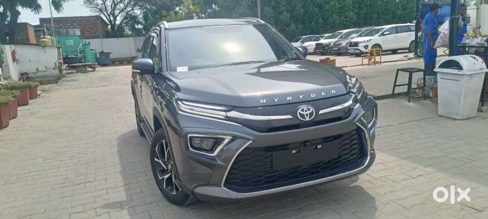Toyota Urban Cruiser Hyryder, 2026, Petrol