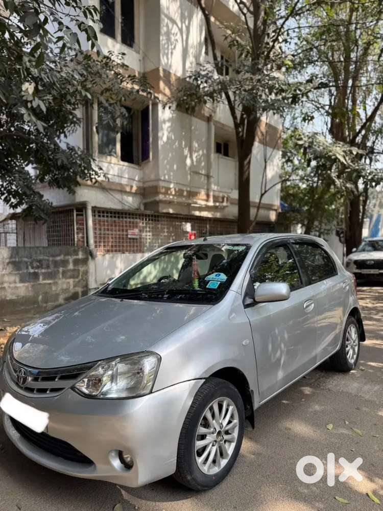 Toyota Etios Liva 2013 Petrol Well Maintained