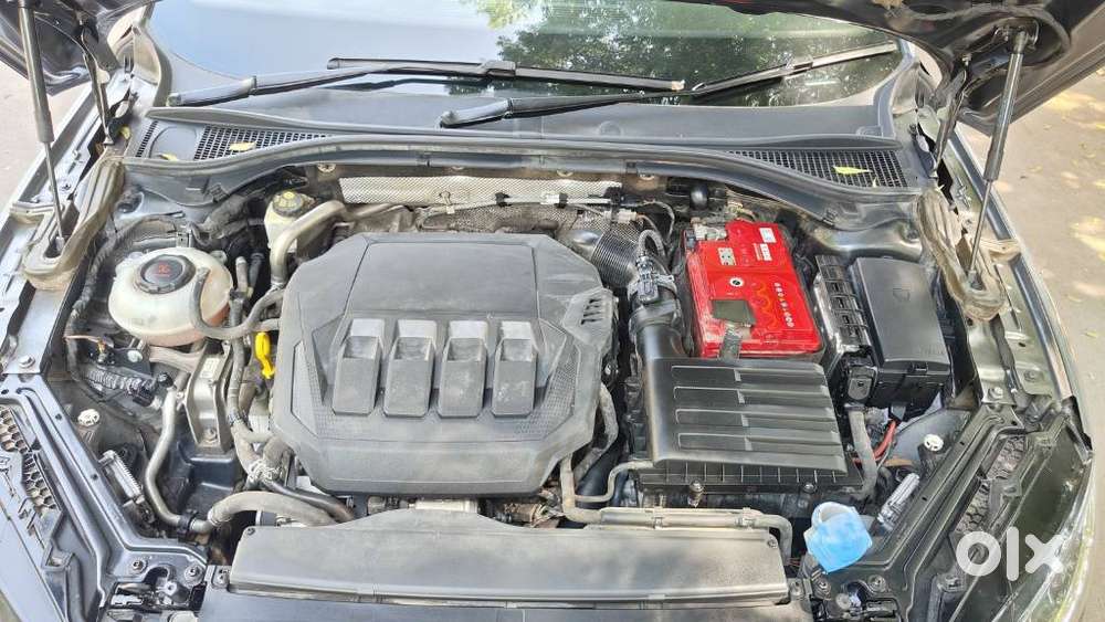 Skoda Superb 2.0 L&k Tsi At, 2022, Petrol