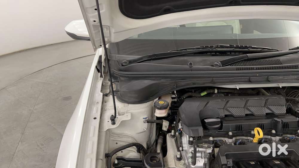 Hyundai Verna 1.5 Sx (o) Vtvt Ivt, 2023, Petrol