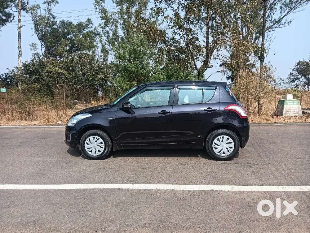 Maruti Suzuki Swift 2017 Petrol 25689 Km Driven