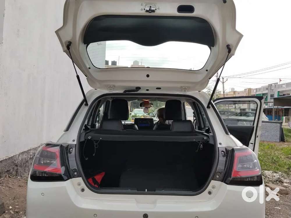 Swift 1.3 Zxi Petrol