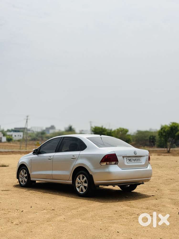 Volkswagen Vento 2010-2013 Petrol Highline, 2012, Petrol