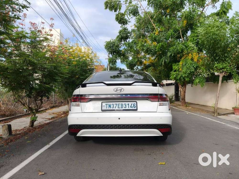 Hyundai Verna 1.5 Sx Ivt, 2025, Petrol