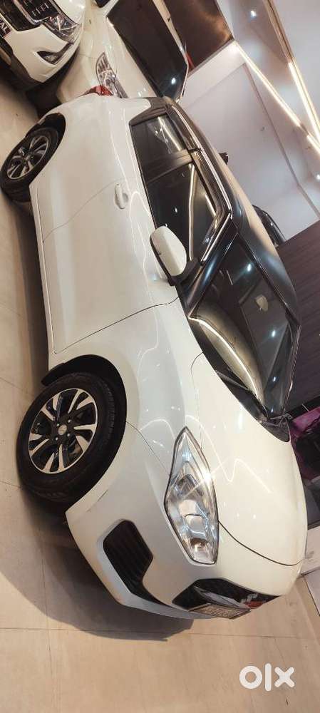 Maruti Suzuki Swift 1.2 Vxi Glory Edition, 2022, Petrol