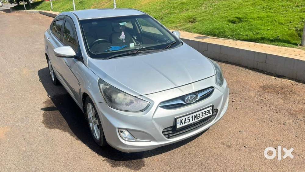 Hyundai Fluidic Verna 2011