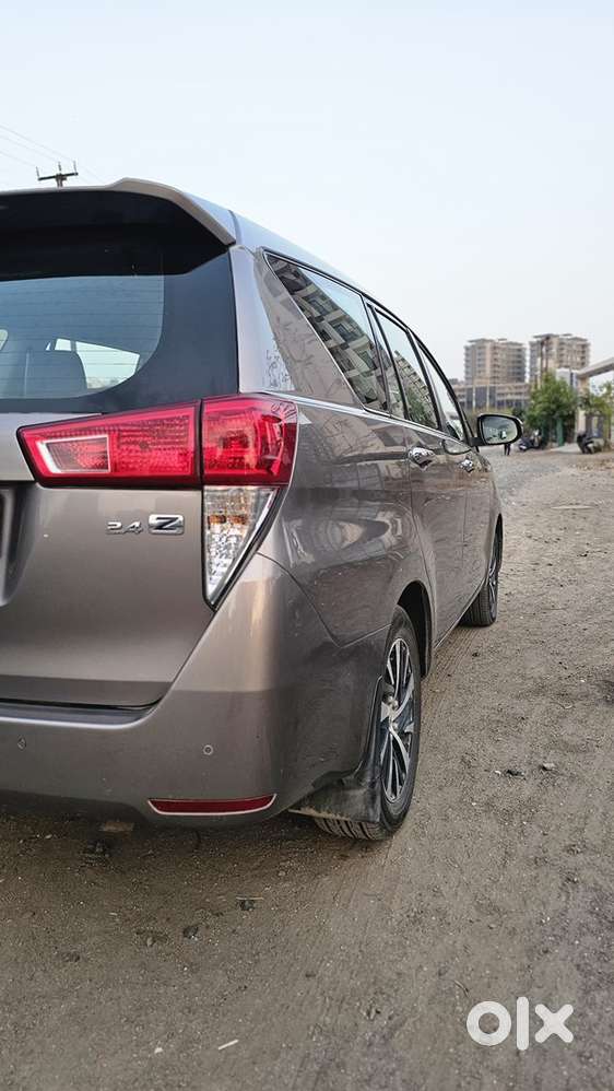 Toyota Innova Crysta