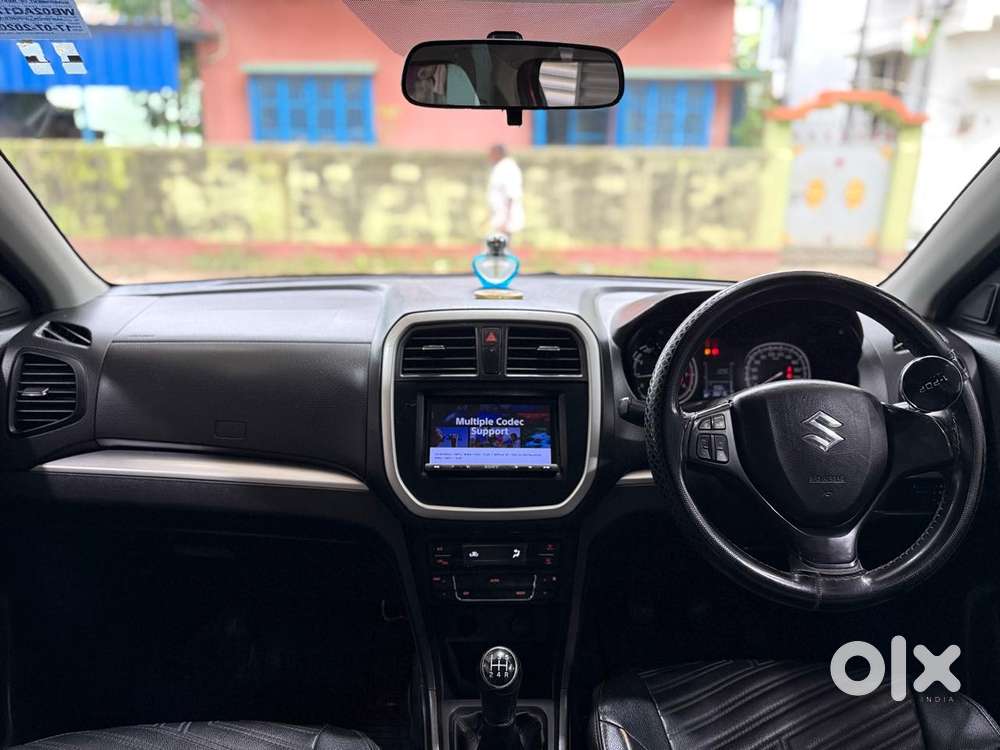 Maruti Suzuki Brezza Zxi Plus Smart Hybrid, 2020, Petrol