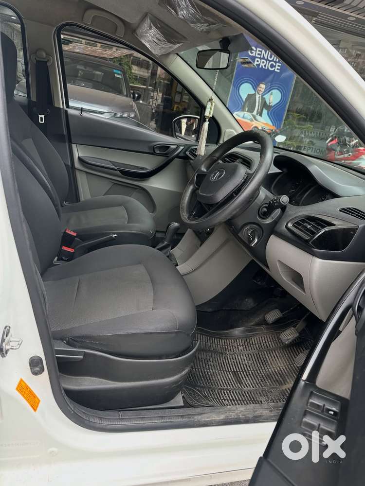 Tata Tiago 1.2 Revotron Xt, 2018, Petrol