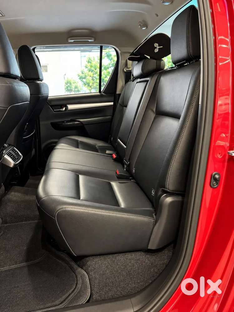 Toyota Hilux 2.8 High 4x4 Mt, 2023, Diesel