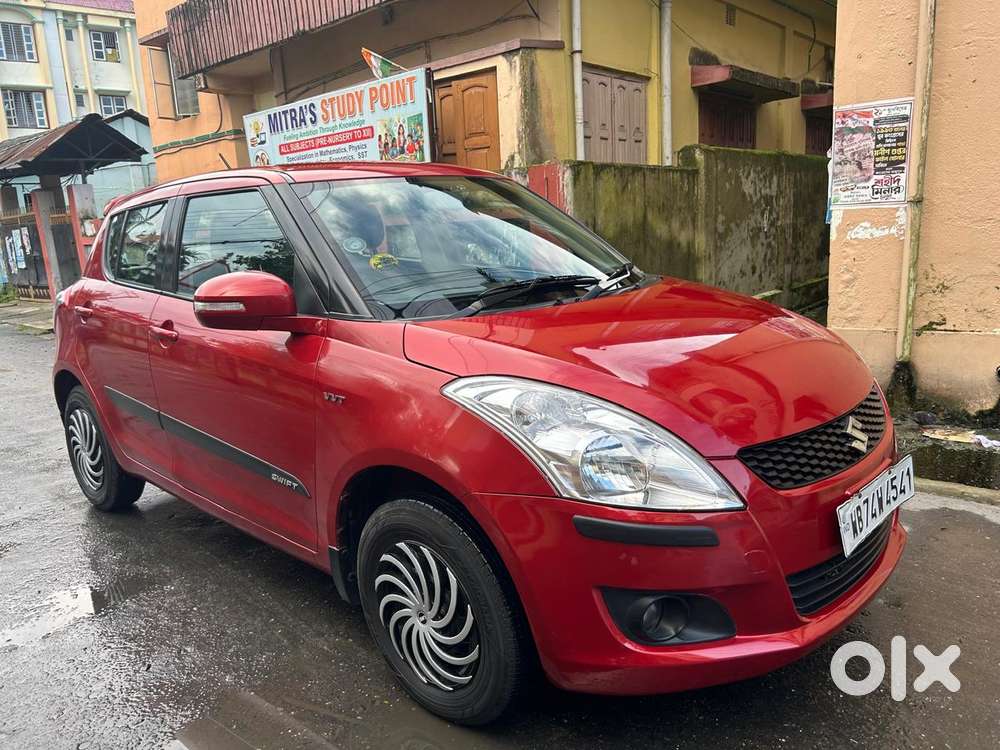 Maruti Suzuki Swift Vxi + Manual, 2012, Petrol