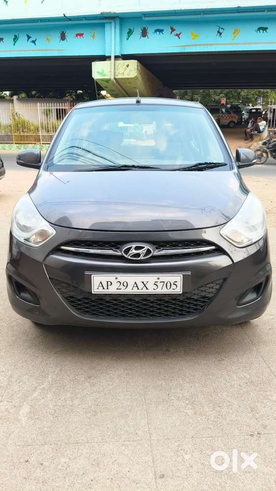 Hyundai I10 Sportz, 2012, Petrol