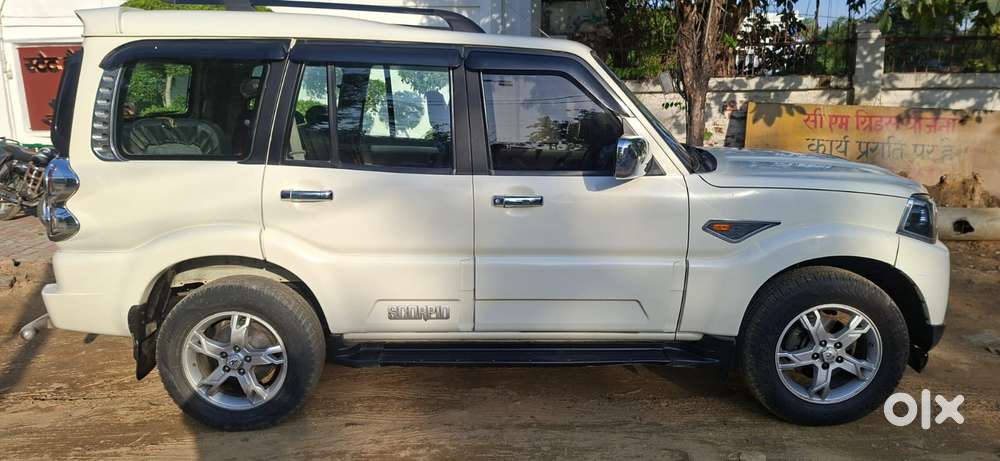 Mahindra Scorpio S11, 2016, Diesel