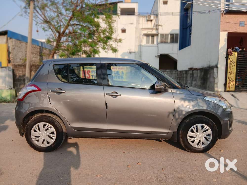 Maruti Suzuki Swift Vxi 1.2 Abs Bs-iv, 2017, Petrol