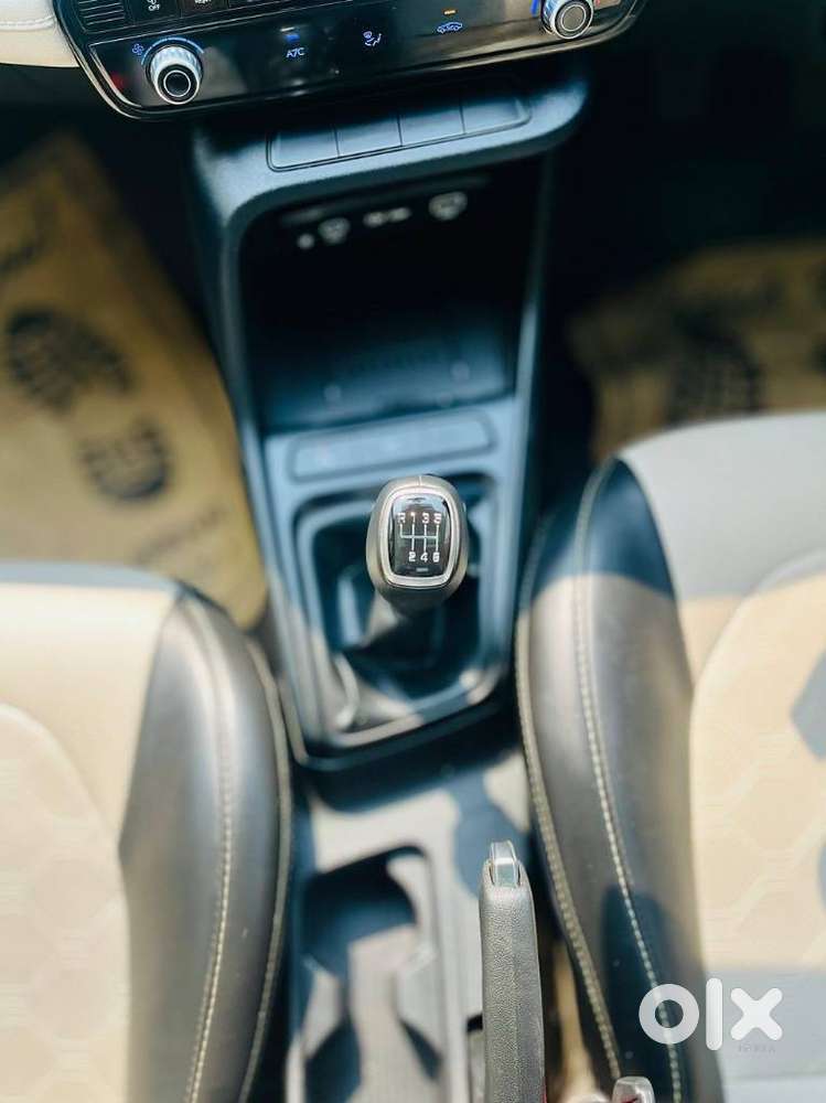Hyundai Verna 1.5 Sx Petrol Mt, 2023, Petrol