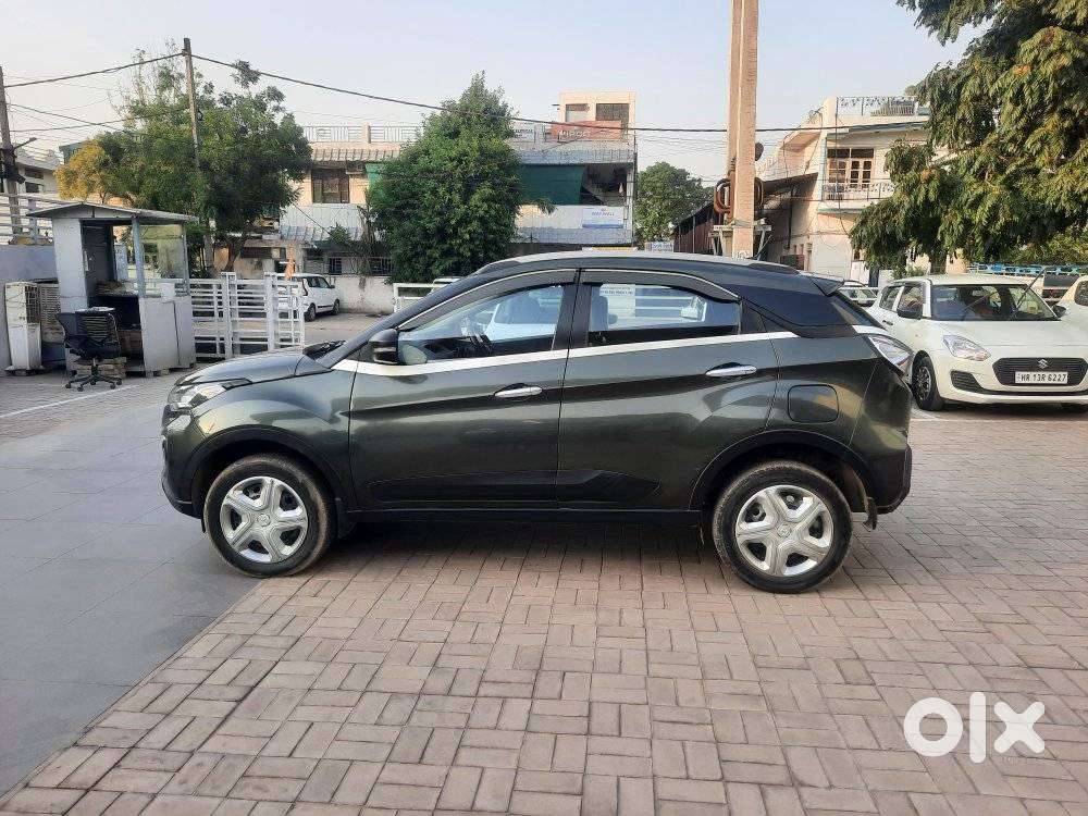 Tata Nexon 1.2 Revotron Xm (s), 2022, Petrol
