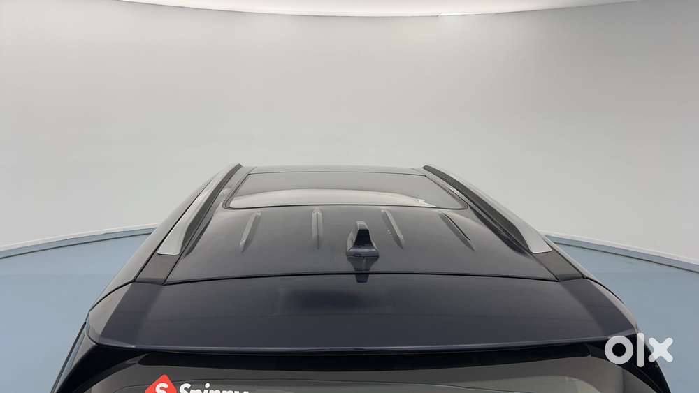 Mahindra Xuv700 2.2 Ax 7 Diesel At Luxury Pack Str, 2022, Diesel