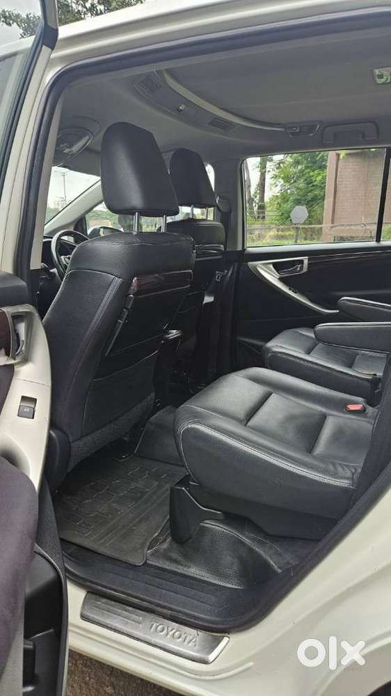 Toyota Innova Crysta 2.4 Z 7 Str, 2017, Diesel