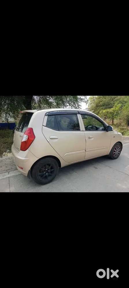 Hyundai I10 Sportz 2011
