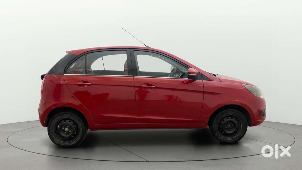 Tata Bolt Revotron Xms, 2015, Petrol