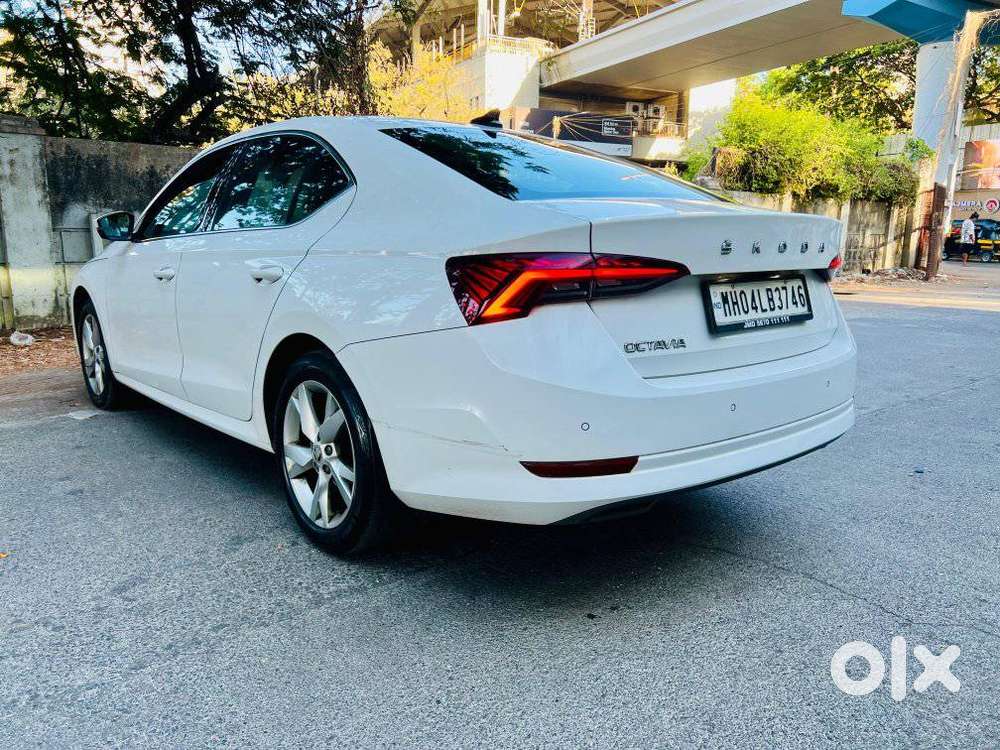 Skoda Octavia 2.0 Style Tsi At, 2022, Petrol