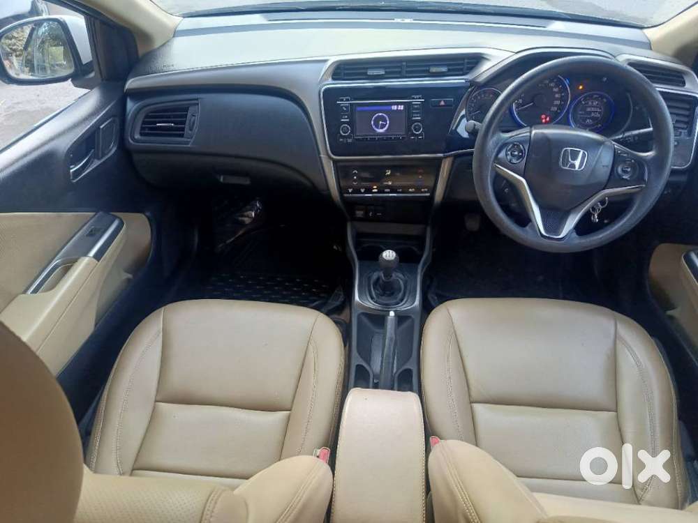 Honda City 1.5 V Cvt I-vtec Mt, 2016, Petrol