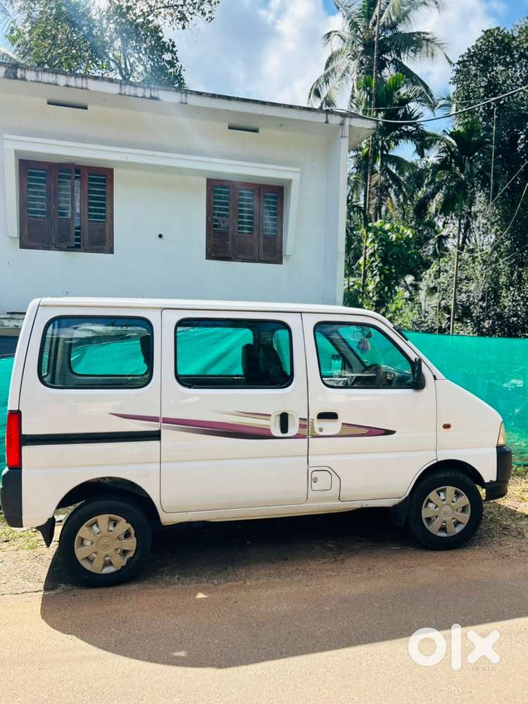 Maruti Suzuki Eeco 2013 Petrol 102000 Km Driven