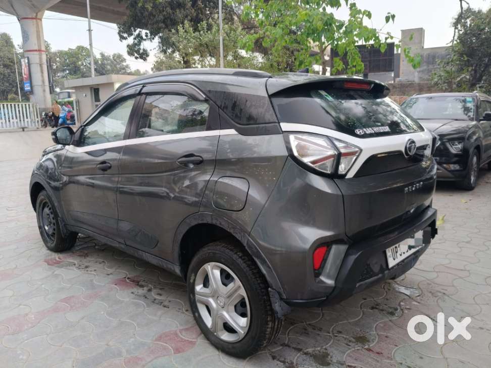 Tata Nexon 1.5 Revotorq Xm Plus (s), 2023, Petrol