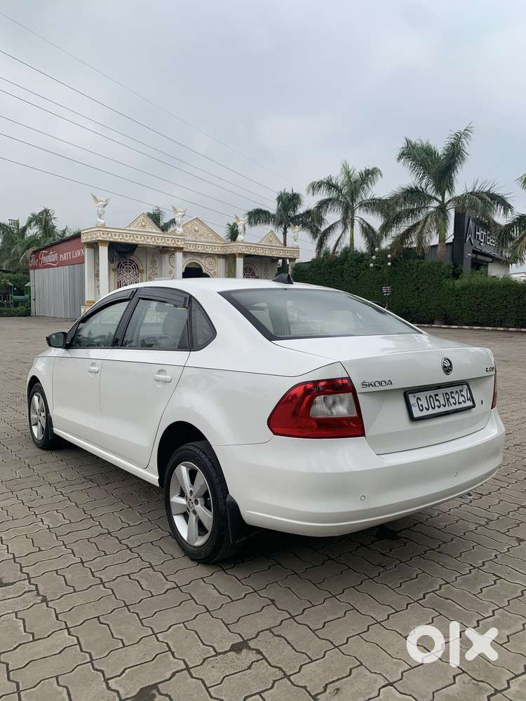 Skoda Rapid 1.5 Tdi Ambition With Alloy Wheel, 2016, Diesel