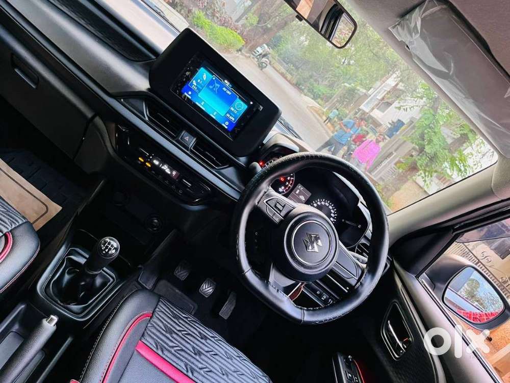 Maruti Suzuki Swift Vxi + Manual, 2026, Petrol