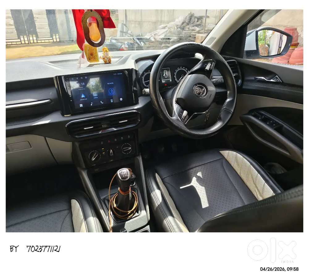 Skoda Kylaq Signature Petrol Manual 2025