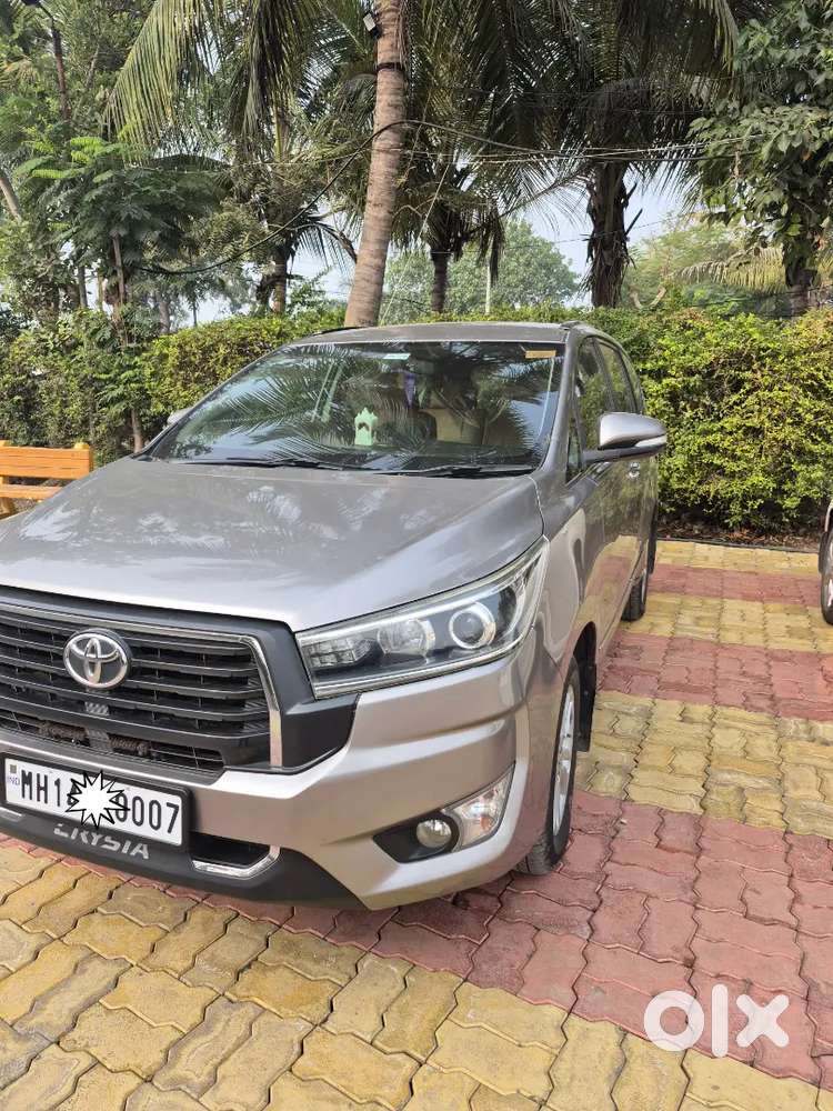Toyota Innova Crysta 2017 Diesel 230000 Km Driven