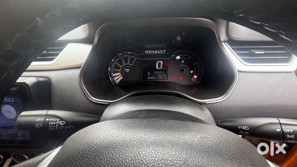 Renault Triber Rxz, 2023, Petrol