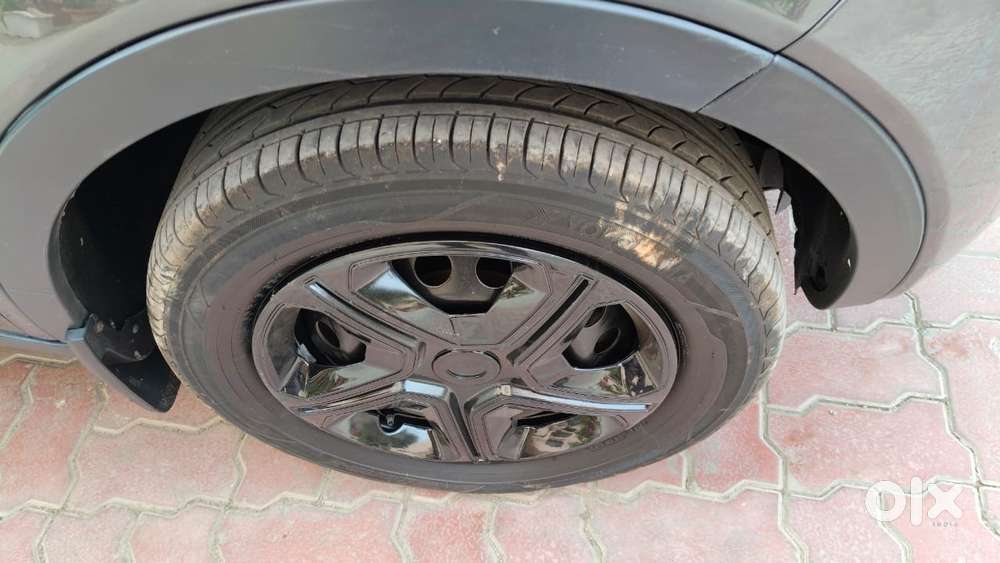 Tata Nexon Amt 1.5 Revotorq Xma, 2019, Petrol