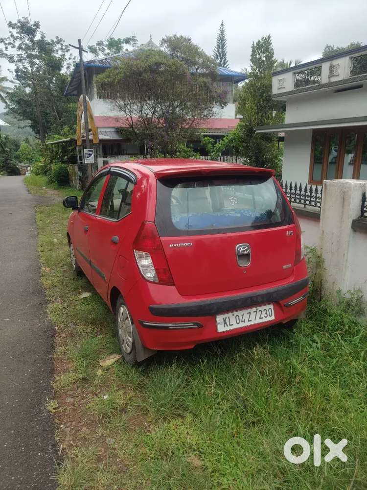 Hyundai I10 2010 Petrol 80000 Km Driven,papers Upto 2030 Sep