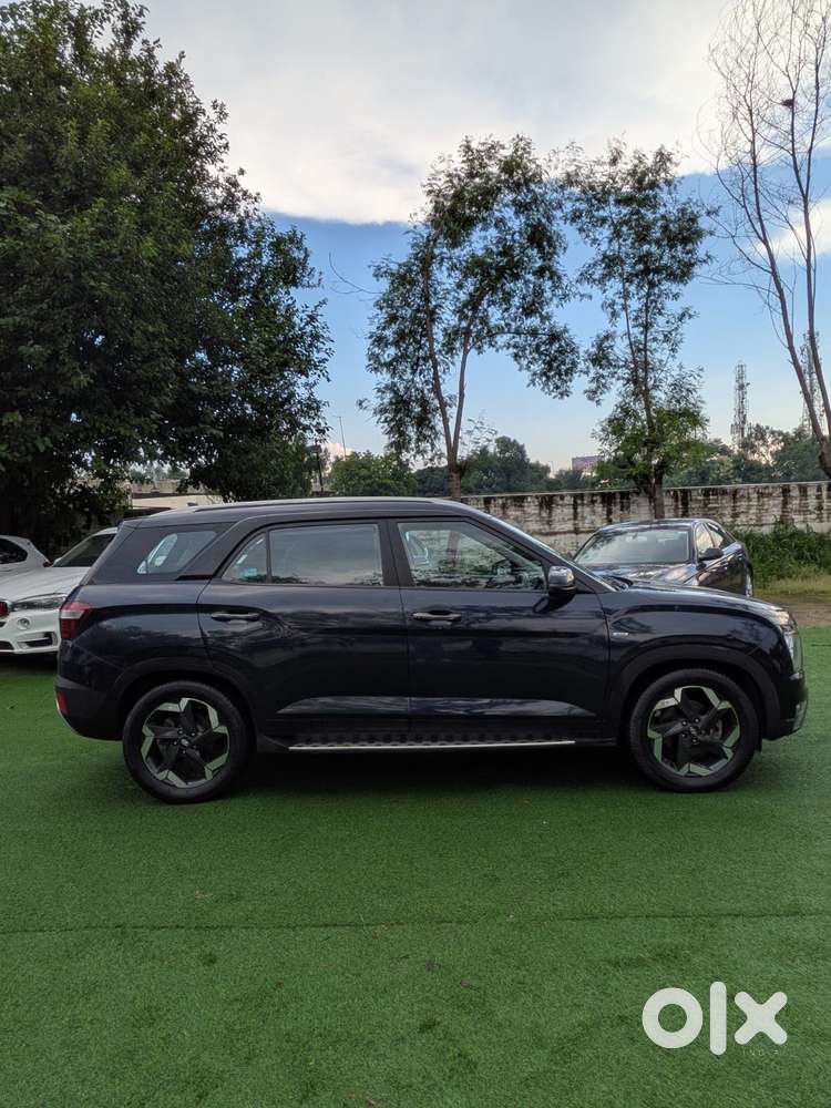 Hyundai Alcazar 1.5 Signature Diesel Mt 6 Str, 2023, Diesel