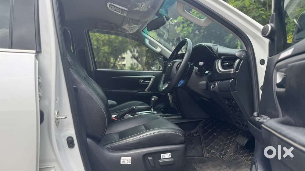 Toyota Fortuner [2021-ongoing] 2.8 2wd Diesel At, 2025, Diesel