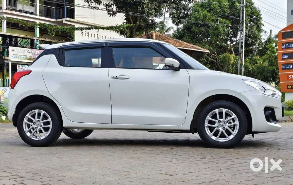 Maruti Suzuki Swift Vvt Zxi, 2023, Petrol