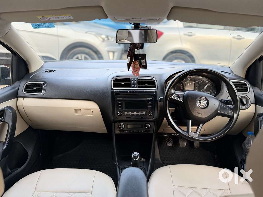 Skoda Rapid 1.6 Mpi Mt Elegance Plus, 2018, Petrol