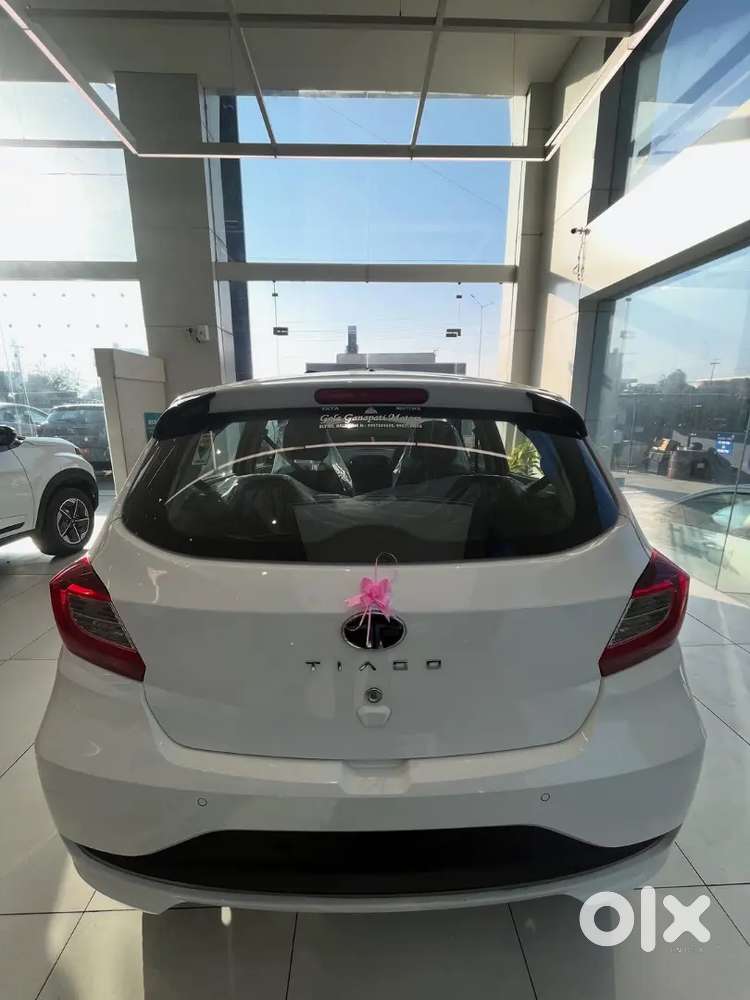 Tata Tiago Base Model 2026