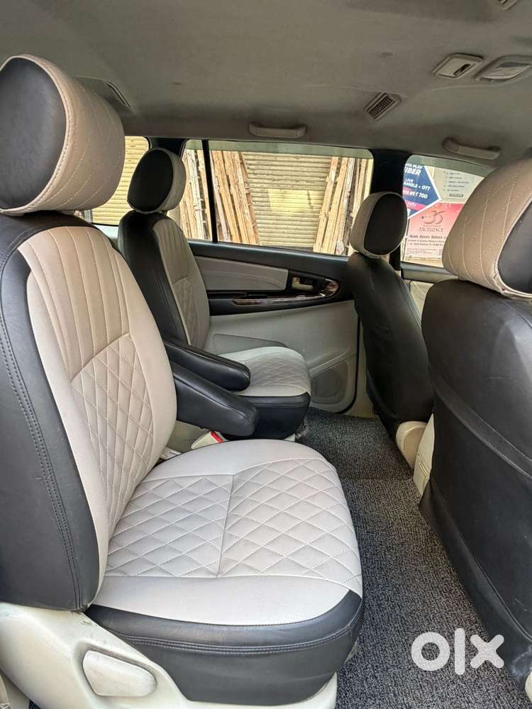 Toyota Innova 2.5 Gx 7 Str Bs-iii, 2012, Diesel