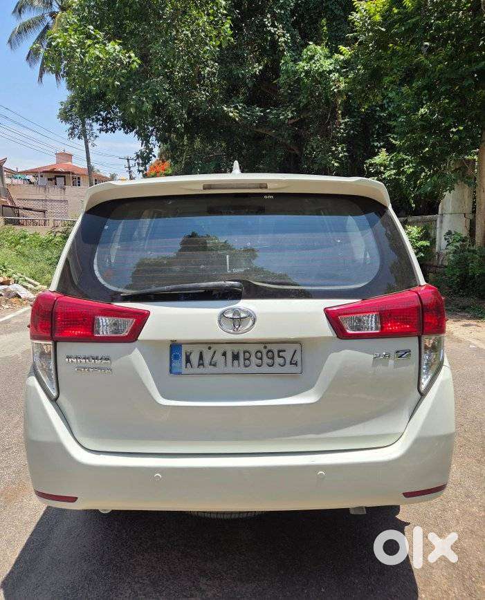 Toyota Innova Crysta 2.8z Automatic, 2018, Diesel