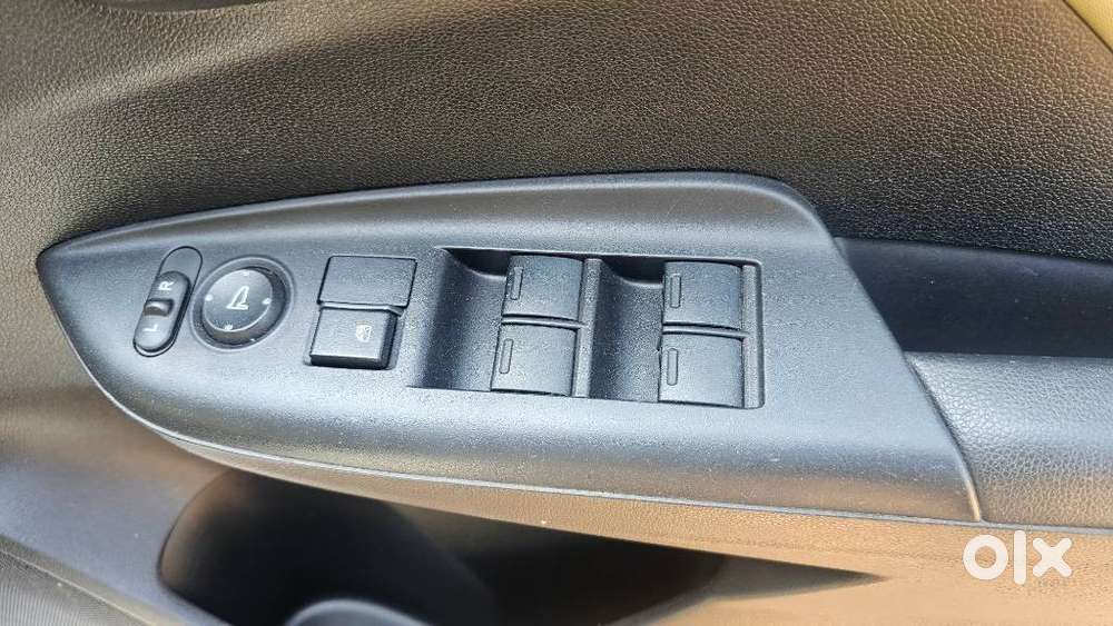 Honda Jazz 1.2 S I-vtec At, 2016, Petrol