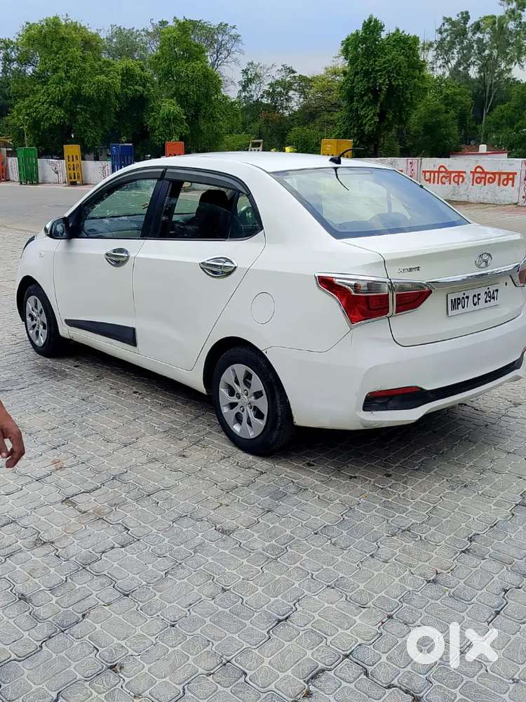 Hyundai Xcent 2018 Diesel 122000 Km Driven