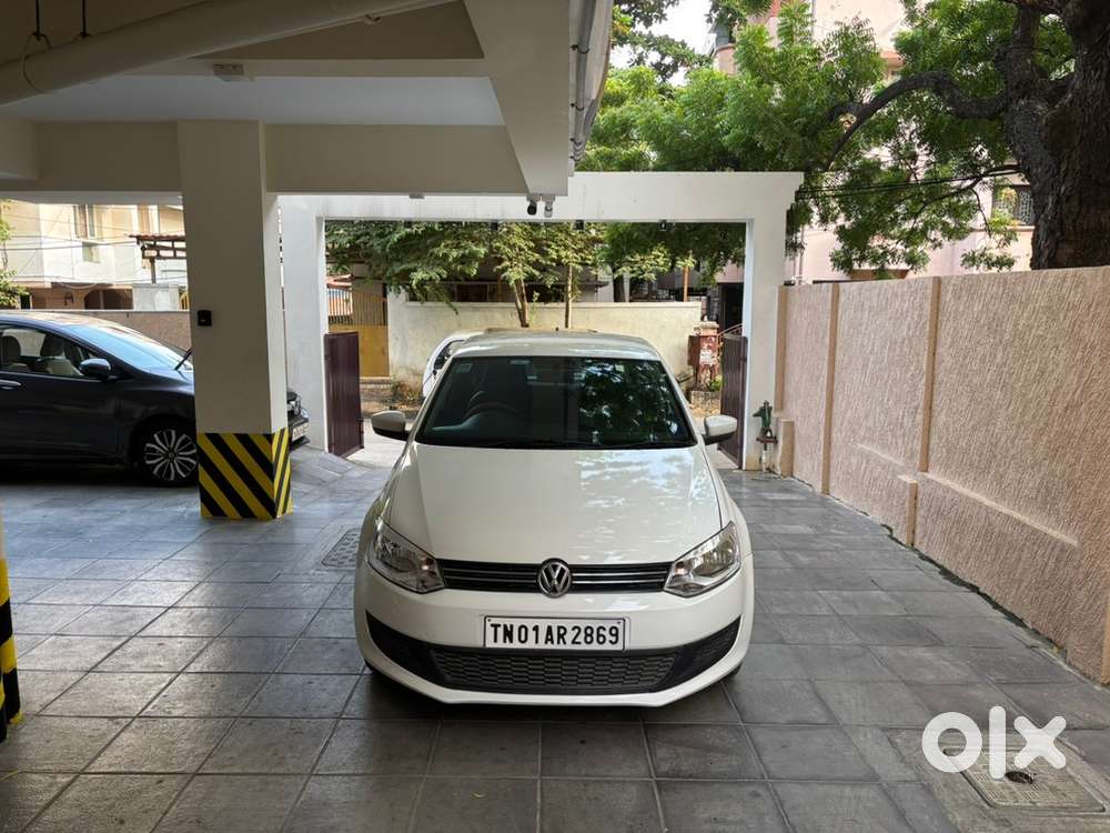 Volkswagen Polo Petrol Manual 2012