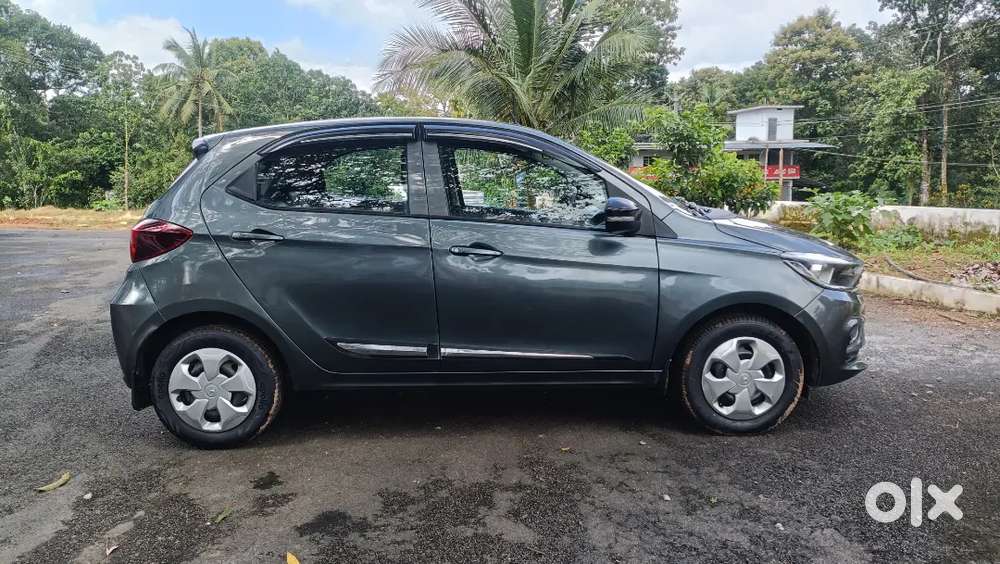 2022tata Tiago Xt 1.2 Petrol, Single Owner Low Kilometer