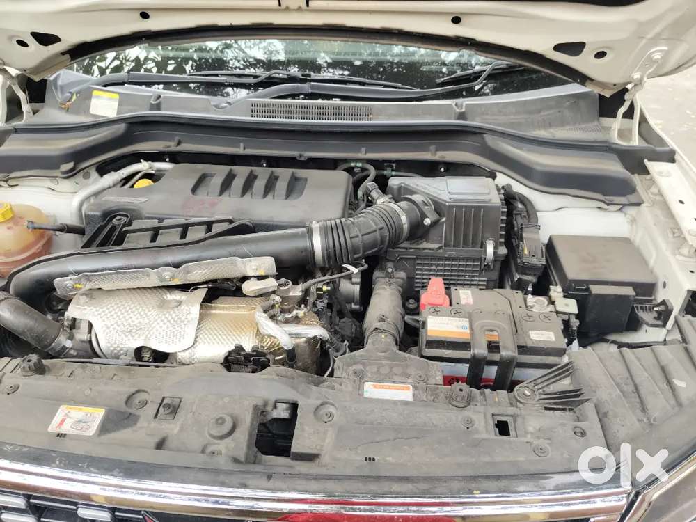 Mahindra Xuv300 Turbosport 2023 Diesel 17000 Km Driven