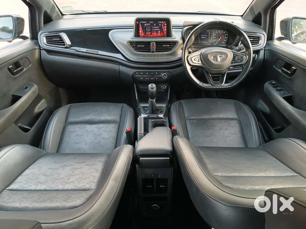 Tata Altroz 1.2 Xz Plus Dark Edition, 2021, Petrol