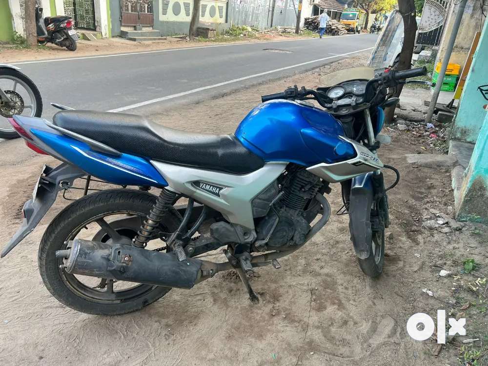 Yamaha sz rr engine cover hot sale